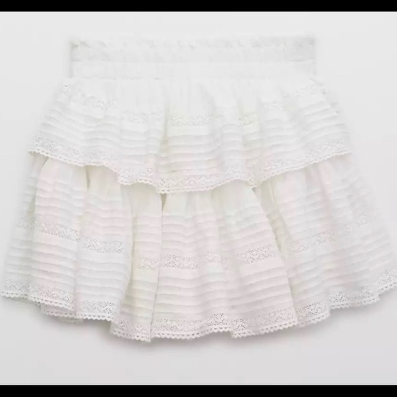 ISO white rock n ruffle aerie skirt - Picture 1 of 1